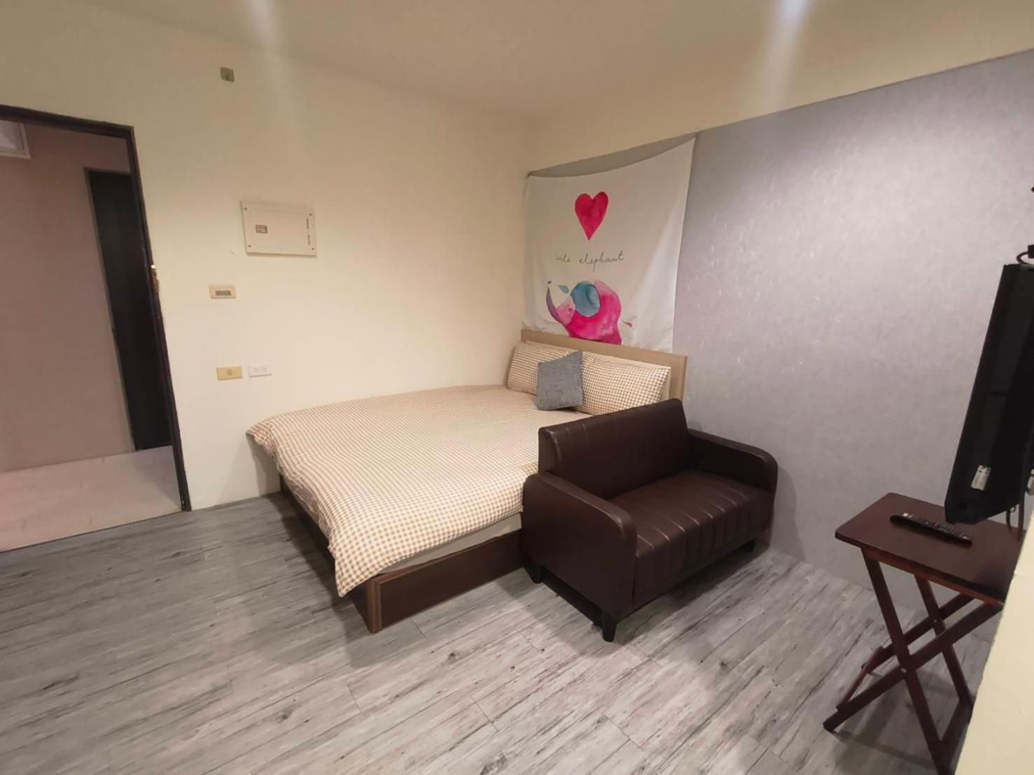 Holayoyo Apartment Tainan Exterior photo